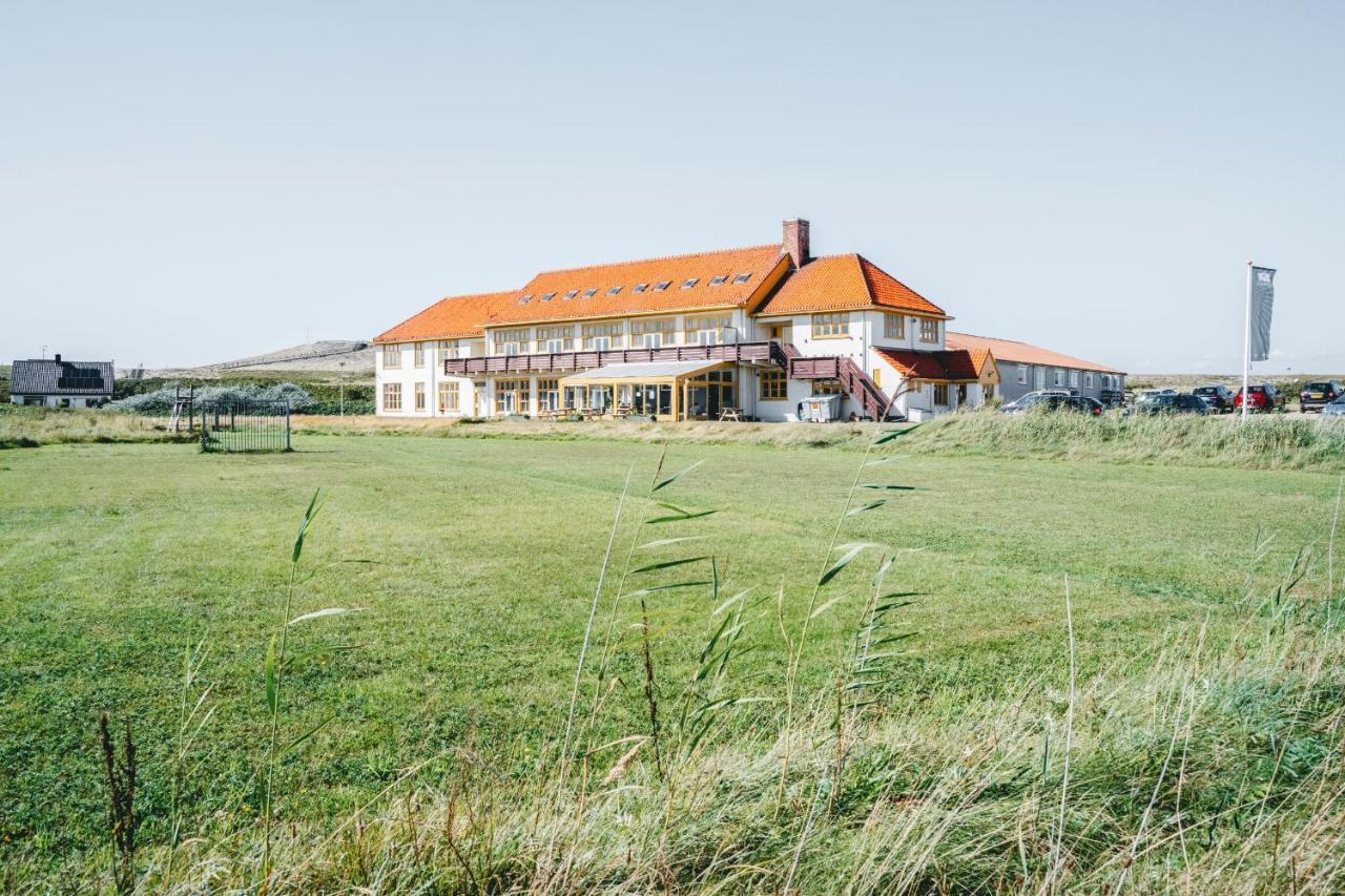 Family & Surfhostel Petten Exterior photo